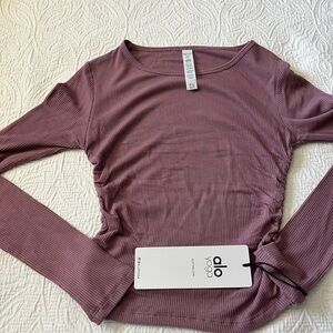 ALO Yoga Women's Gather Woodrose Long Sleeve Top